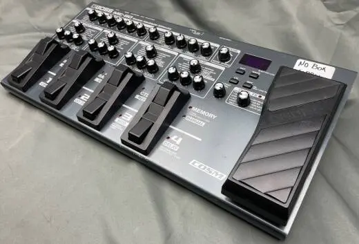 BOSS - ME-80 Multi Effects Floor Processor 2